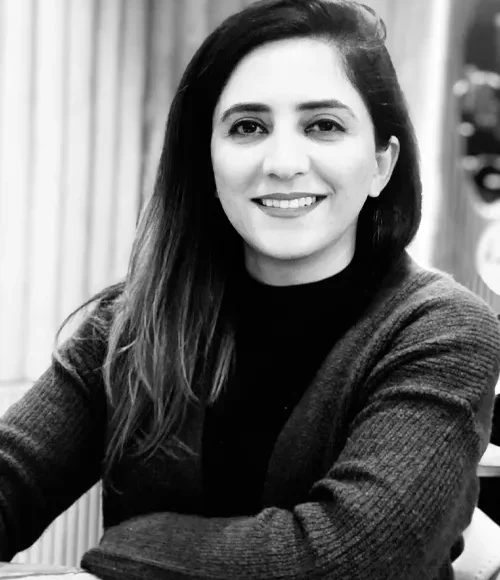 Zahra Khan